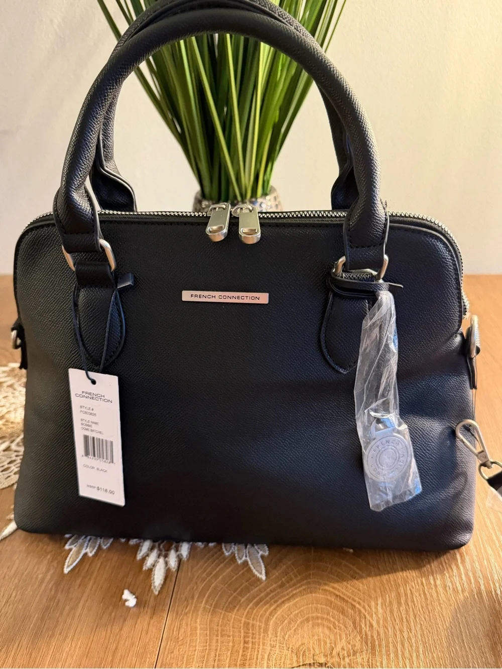 French Connection Womens Black Leather Travel Satchel/Top Handle Bag 12”x10”x6”